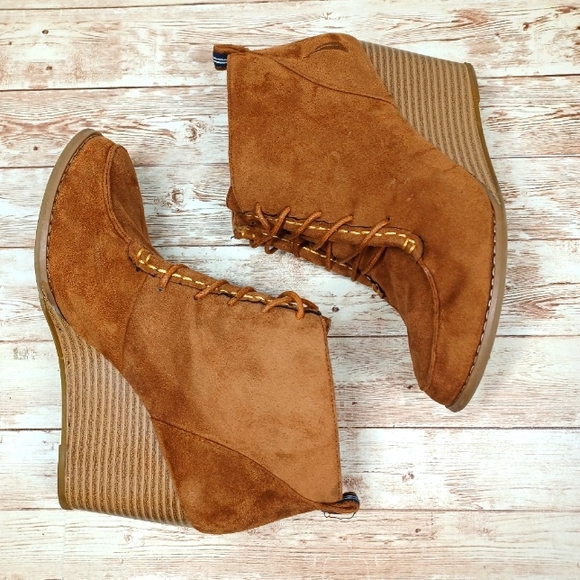 Nautica Suede Like Wedge Heel Ankle Boots Bootie Lace Up Shoes Tan Size 8 - Picture 5 of 9